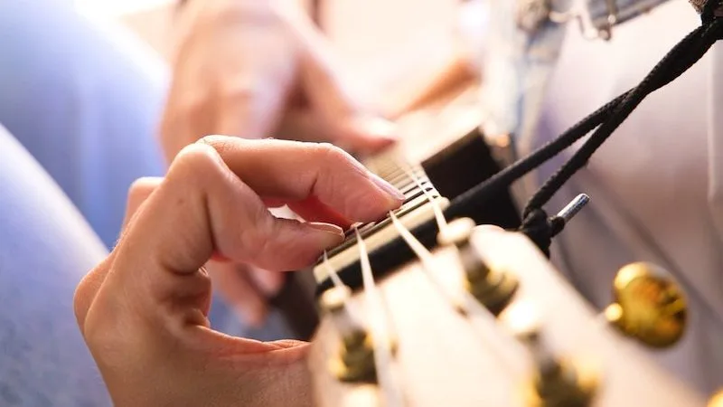 Oscar Schmidt Ukulele Review: OU5 Concert