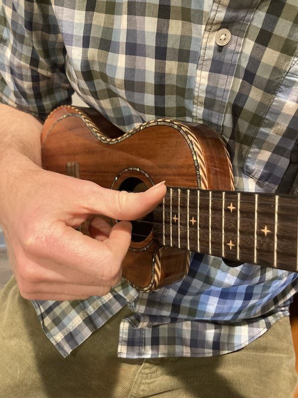 Tips for Strumming A Ukulele – A Natural & Logical Approach